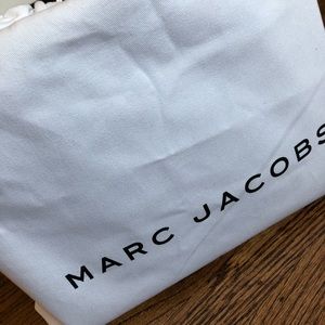 Marc Jacobs Bags - Marc Jacobs, solid white, crossbody bag Marc Jacobs Bags - Marc Jacobs, solid white, crossbody bag